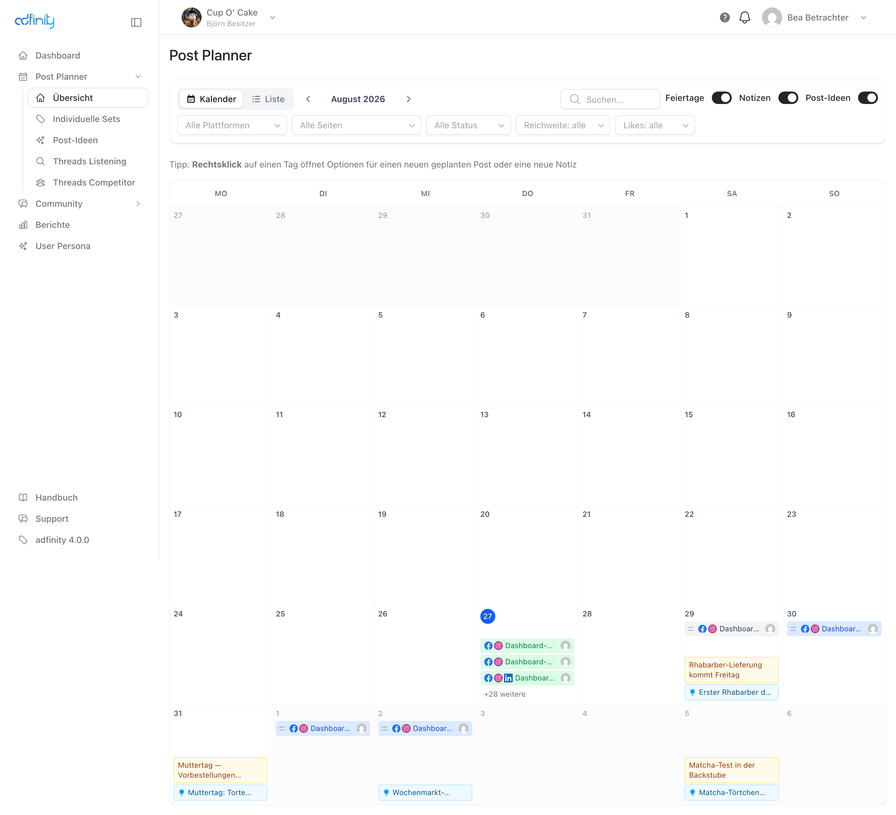 Der Post-Planner-Kalender im Monatsblick mit farbigen Beitragseinträgen, gelben Notizen und Post-Ideen
